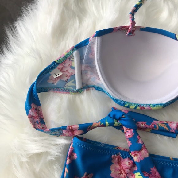 High Waisted Floral Bikini - Picture 2 of 2